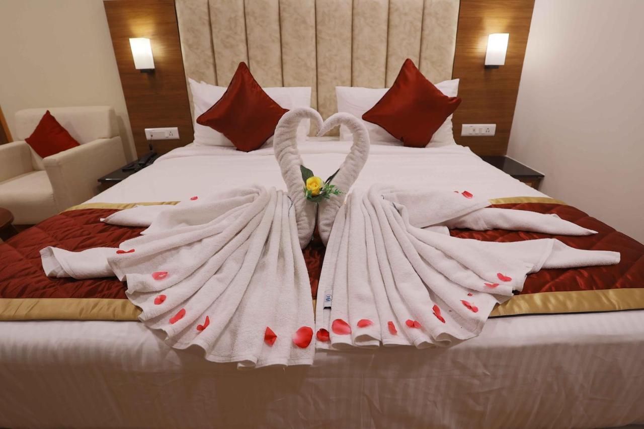 Hotel Bluemoon تيرونيلفيلي المظهر الخارجي الصورة