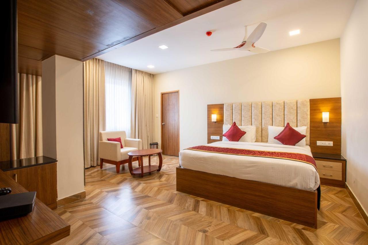 Hotel Bluemoon تيرونيلفيلي المظهر الخارجي الصورة