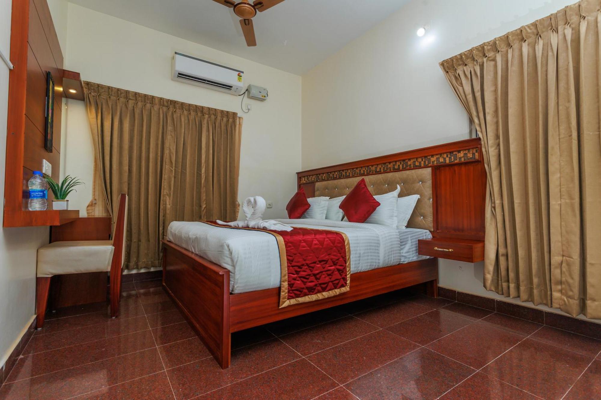 Hotel Bluemoon تيرونيلفيلي المظهر الخارجي الصورة